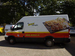 DeBerenEetcafes_Autobelettering[IvecoDaily1]