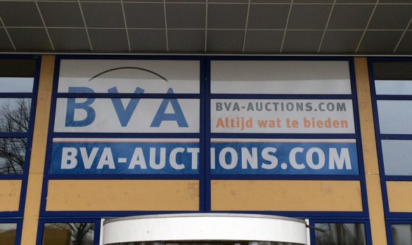 Raambelettering OneWay Vision