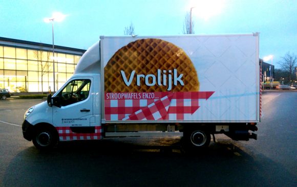 Vrolijk Stroopwafels autobelettering