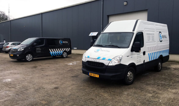 CS Rental autobelettering