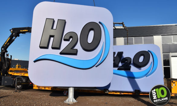 Autowas H2O Zoetermeer doeklichtbak doosletters