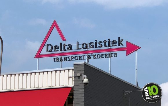 Delta Logistiek doosletters neonlook + dakconstructie