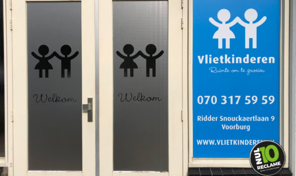 The Dare Company raambelettering etsfolie Vlietkinderen
