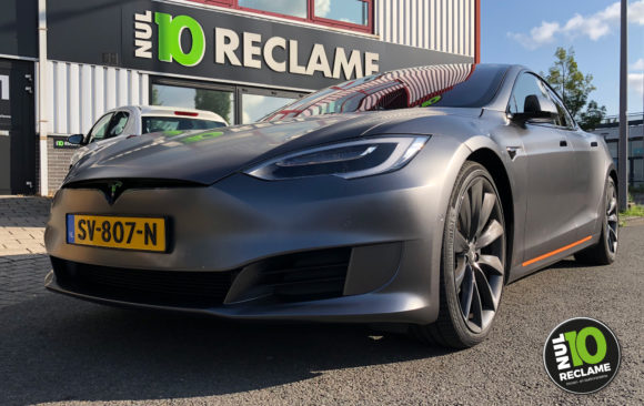 Carwrap Tesla Model S (matt metallic grey)