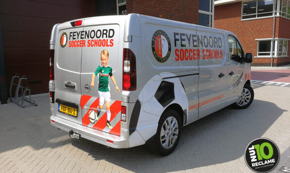 Feyenoord Soccer School autobelettering
