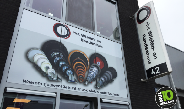 Wielen en Bandenhuis - Gevelreclame