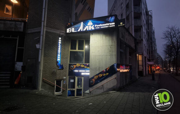 Poolcentrum Blaak - Doosletters / Lichtbak