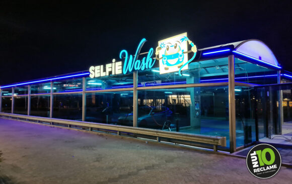 SelfieWash Leiderdorp - Doosletters / Contourlijn