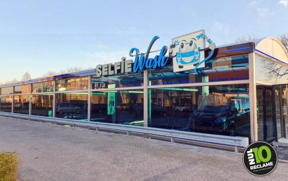 SelfieWash Leiderdorp - Doosletters / Contourlijn