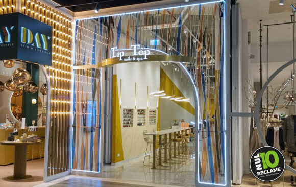 Tip Top Nails Westfield - Doosletters / Contourlijn