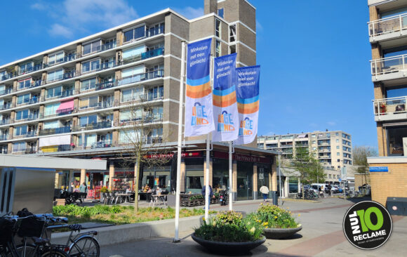 Winkelcentrum Lage Land - Vlaggen / Banieren